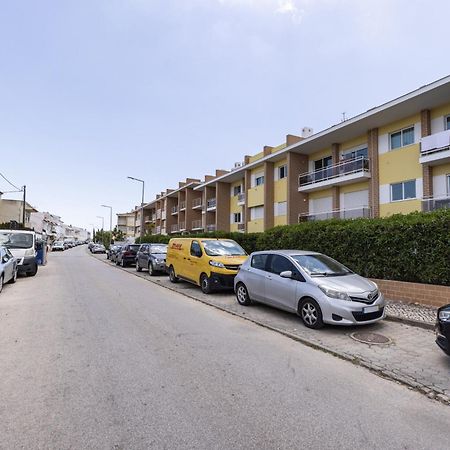 2 Bedroom Relax In Alvor By Innkeeper Экстерьер фото