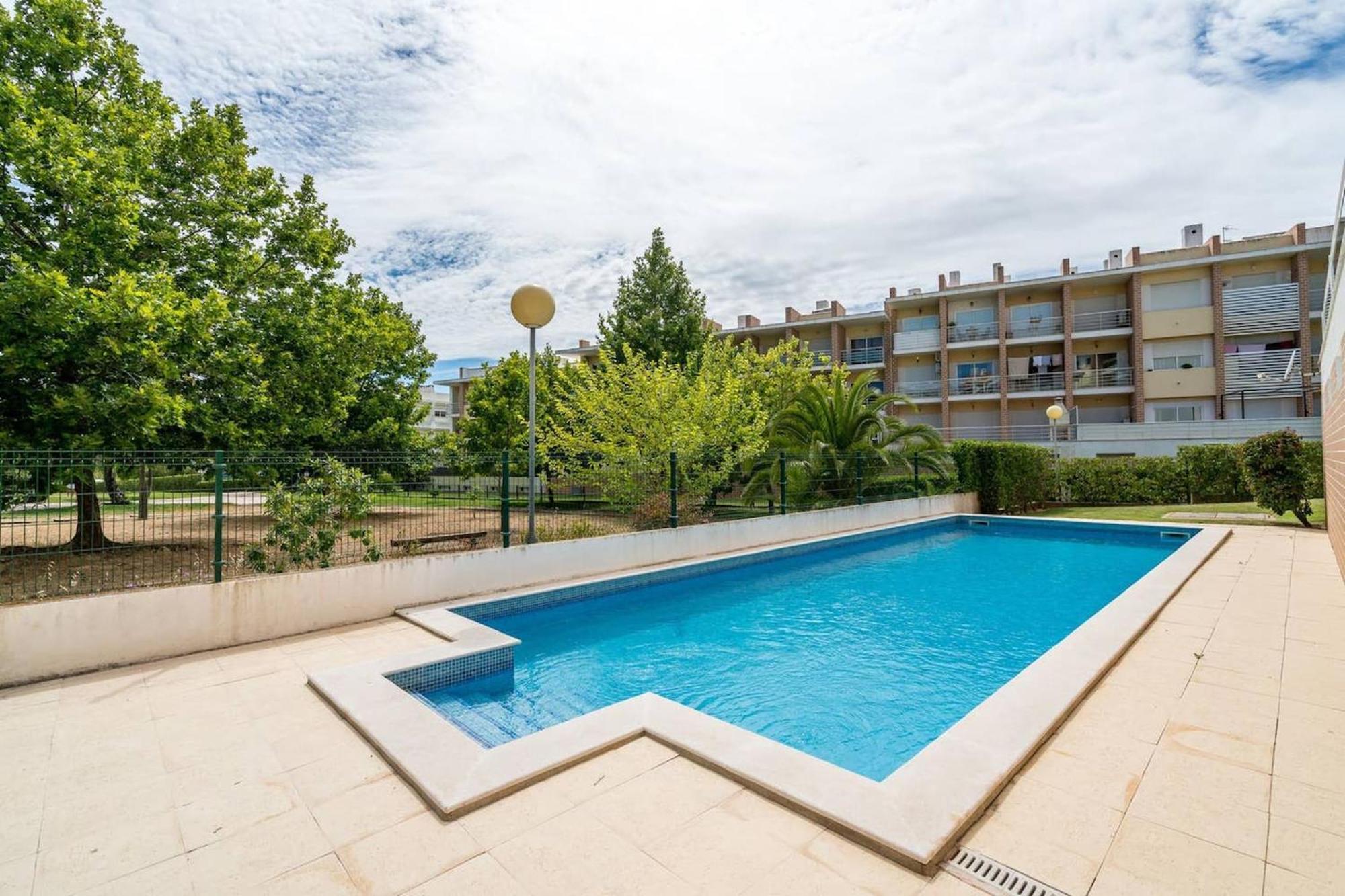 2 Bedroom Relax In Alvor By Innkeeper Экстерьер фото