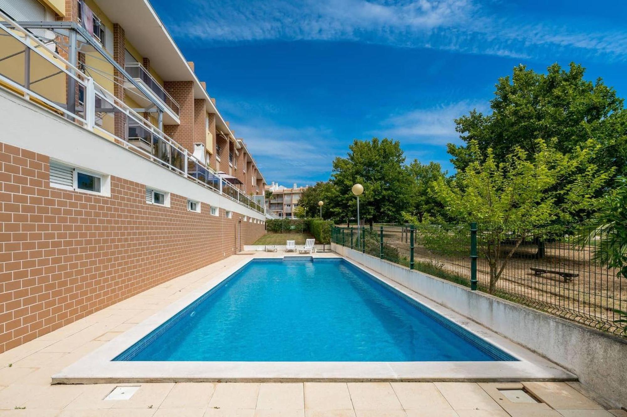 2 Bedroom Relax In Alvor By Innkeeper Экстерьер фото
