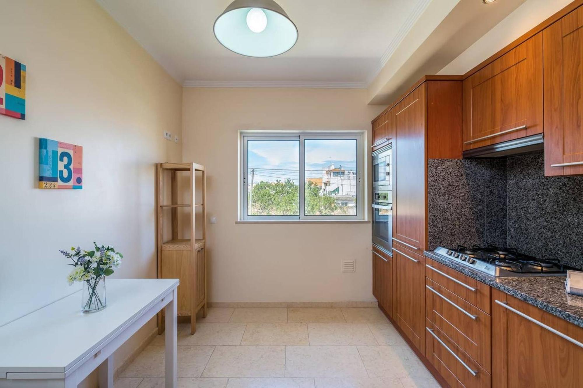 2 Bedroom Relax In Alvor By Innkeeper Экстерьер фото