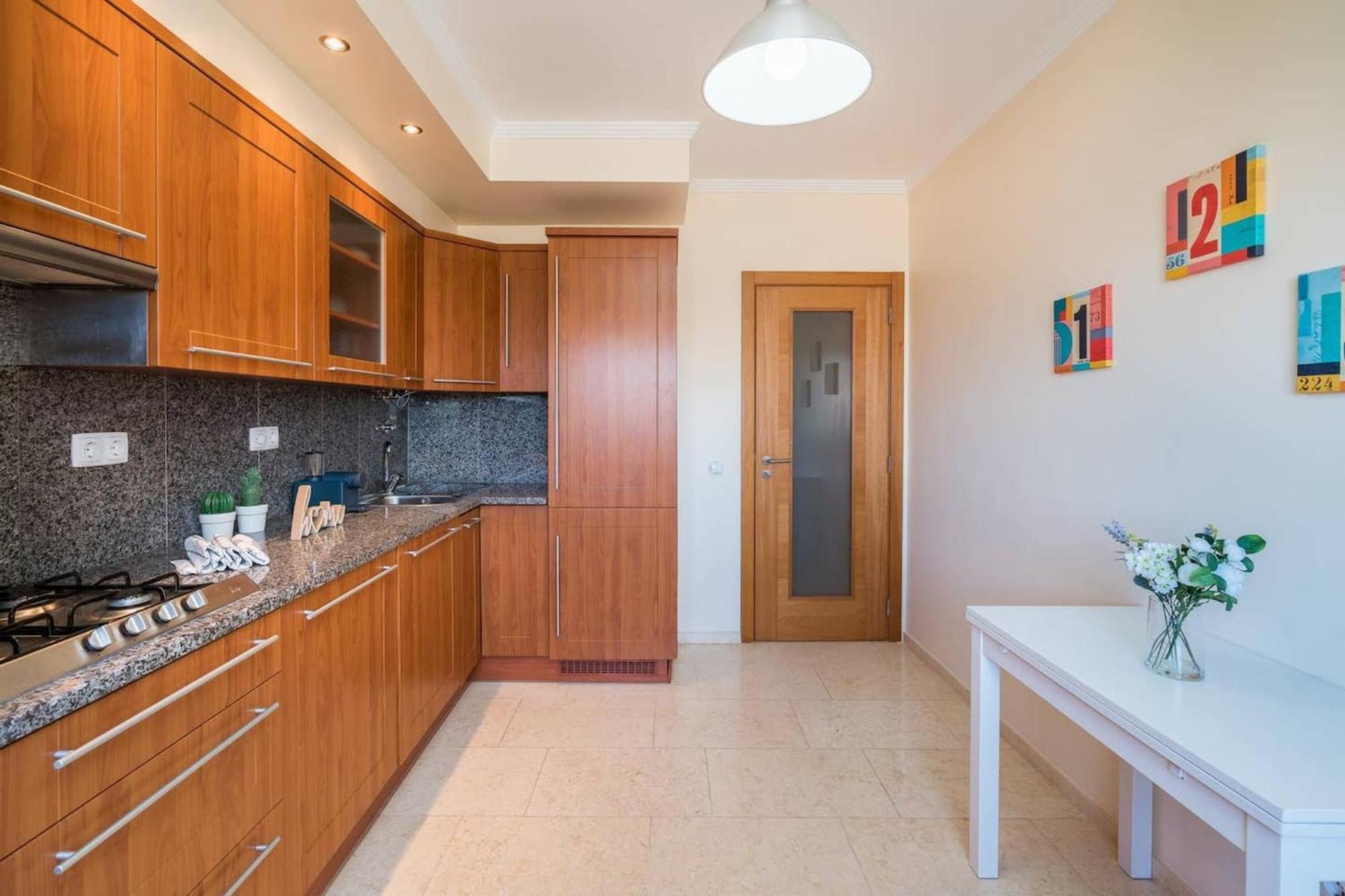 2 Bedroom Relax In Alvor By Innkeeper Экстерьер фото