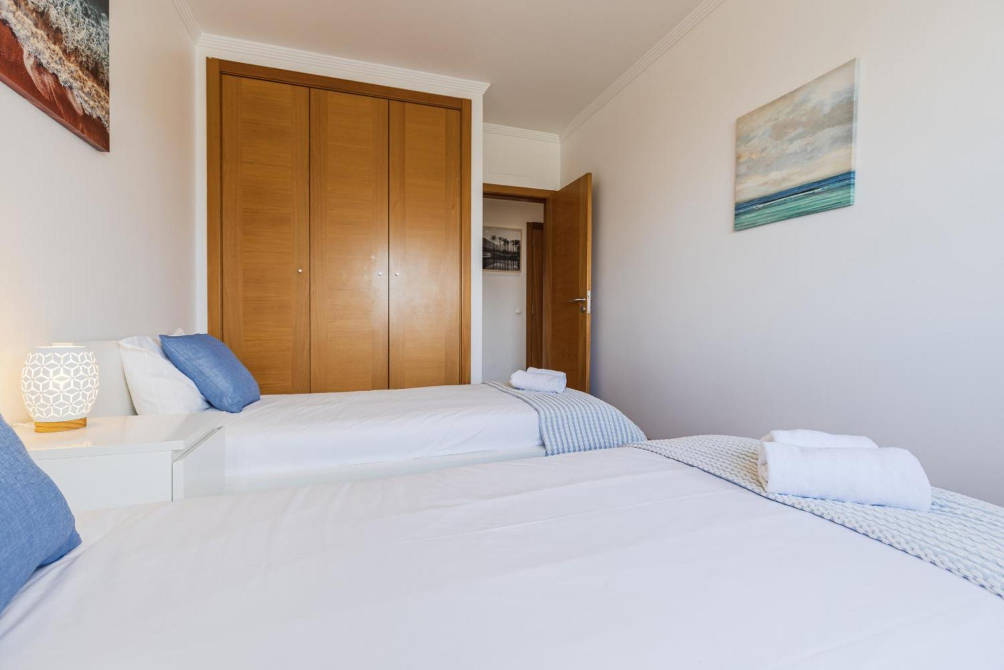 2 Bedroom Relax In Alvor By Innkeeper Экстерьер фото