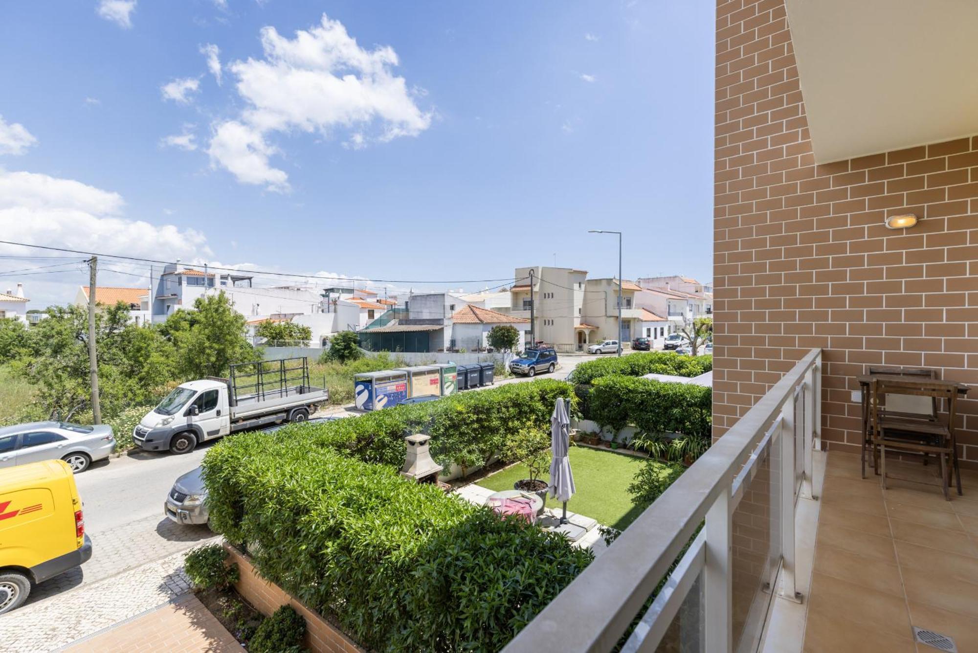 2 Bedroom Relax In Alvor By Innkeeper Экстерьер фото
