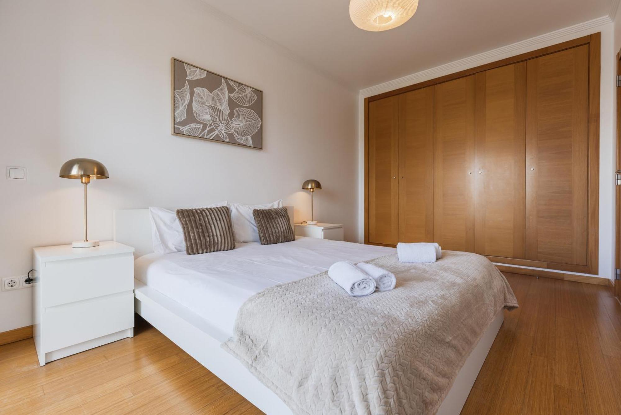 2 Bedroom Relax In Alvor By Innkeeper Экстерьер фото