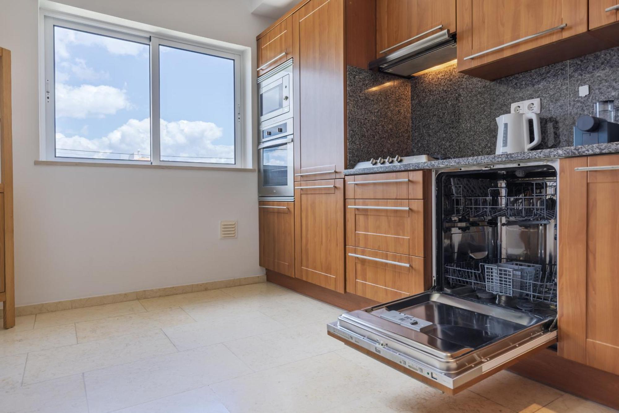 2 Bedroom Relax In Alvor By Innkeeper Экстерьер фото