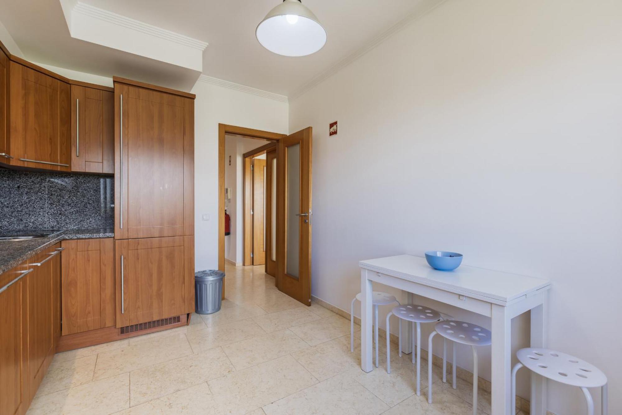 2 Bedroom Relax In Alvor By Innkeeper Экстерьер фото