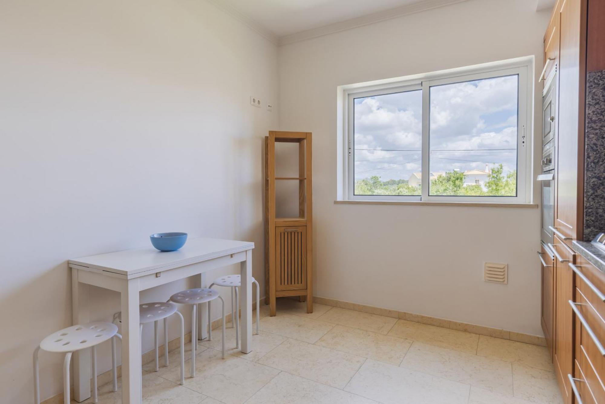 2 Bedroom Relax In Alvor By Innkeeper Экстерьер фото